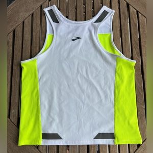 Run Visible Back-to-Front Tank Women's running tops